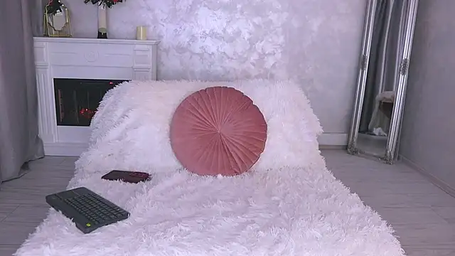 Michelle90u online show from 11-23-25, 05:34