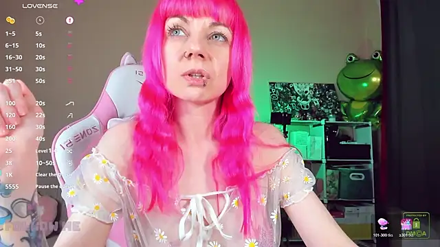 Snapshot of AmyRose6969 chatting on 06-09-26, 07:04 AmyRose6969 online show from 06-09-26, 07:04