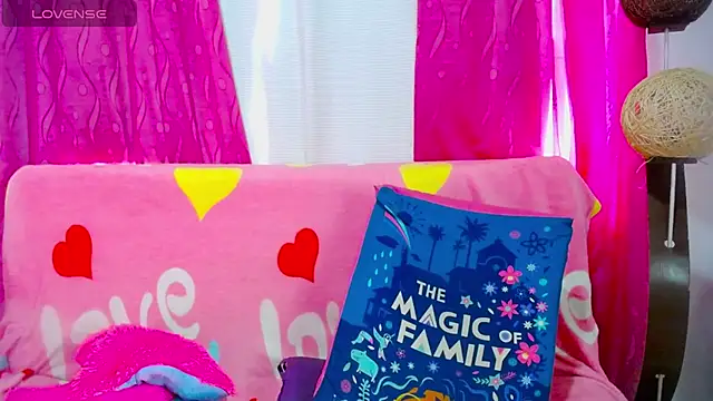 CiaraaSweet online show from 11-04-25, 04:55