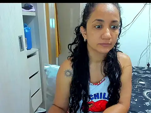 Snapshot of alaskmiller1 chatting on 10-04-25, 12:12 alaskmiller1 online show from 10-04-25, 12:12