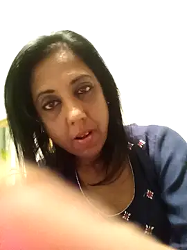 Snapshot of Mahi4luv chatting on 09-10-25, 10:31 Mahi4luv online show from 09-10-25, 10:31