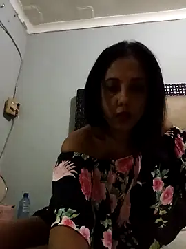 Snapshot of Mahi4luv chatting on 04-26-26, 07:44 Mahi4luv online show from 04-26-26, 07:44