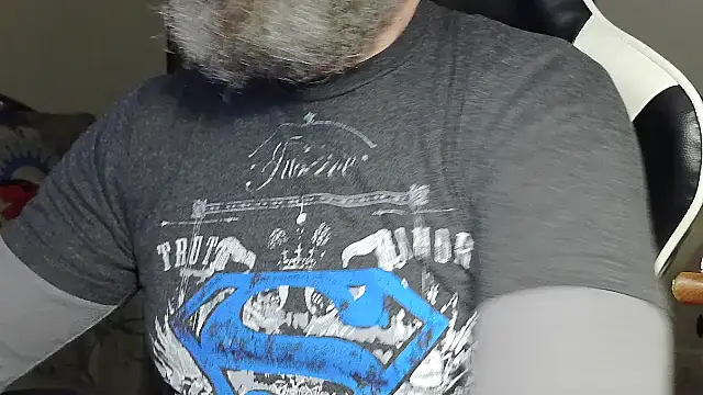 Snapshot of usdirtymikee9 chatting on 02-13-26, 03:06 usdirtymikee9 online show from 02-13-26, 03:06