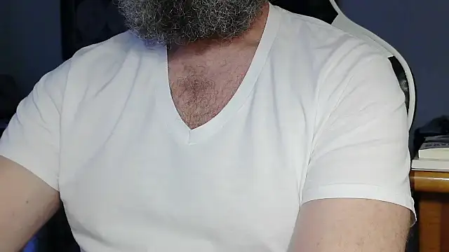 Snapshot of usdirtymikee9 chatting on 02-15-26, 11:36 usdirtymikee9 online show from 02-15-26, 11:36