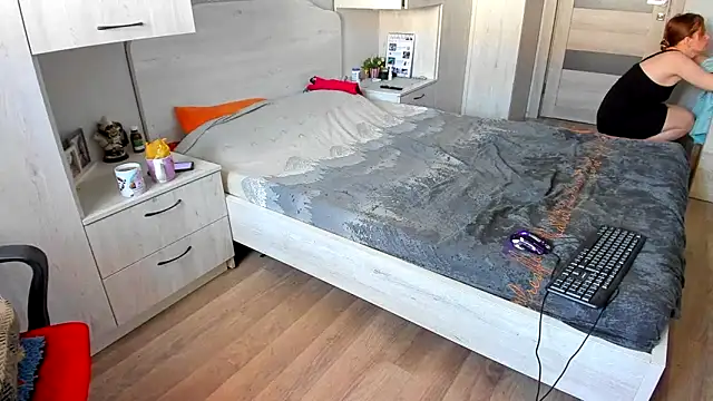 DUSSY PUSSY online show from 03-18-26, 04:15