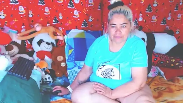 estrellita fugaz16x online show from 12-22-25, 03:28