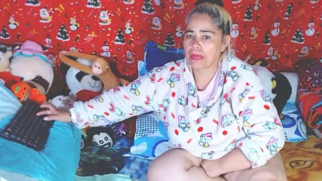 estrellita fugaz16x online show from 01-13-26, 03:54