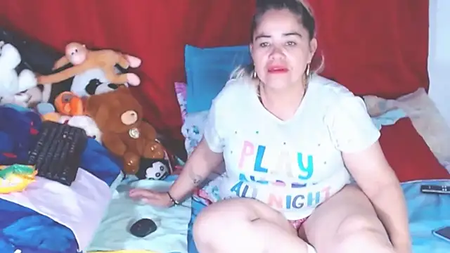 Snapshot of estrellita_fugaz16x chatting on 10-21-25, 03:17 estrellita fugaz16x online show from 10-21-25, 03:17