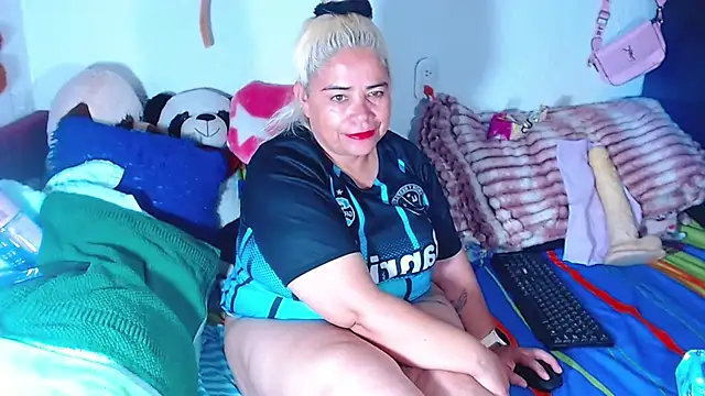 estrellita fugaz16x online show from 07-18-26, 04:32