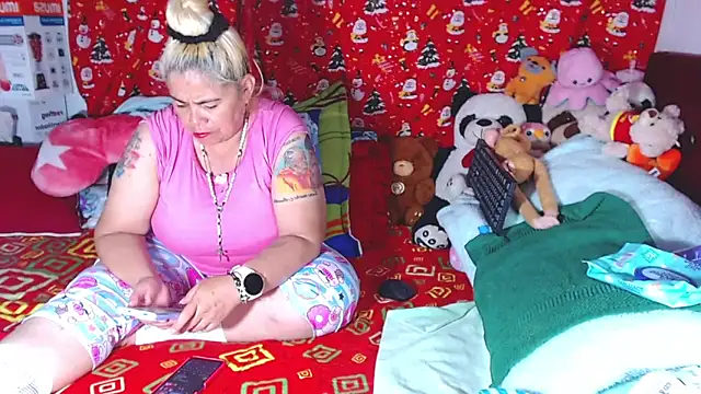 estrellita fugaz16x online show from 04-13-26, 02:59