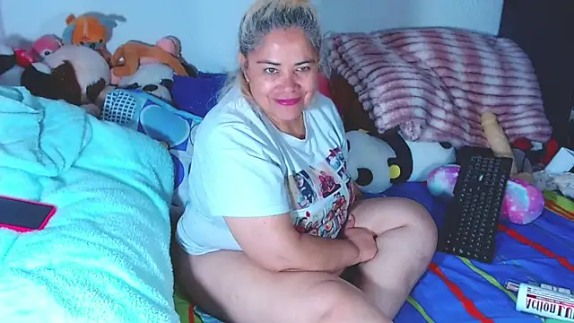 estrellita fugaz16x online show from 06-05-26, 03:00