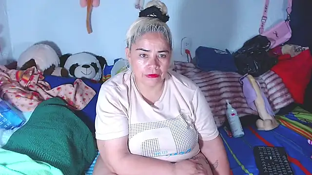 estrellita fugaz16x online show from 07-26-26, 03:24