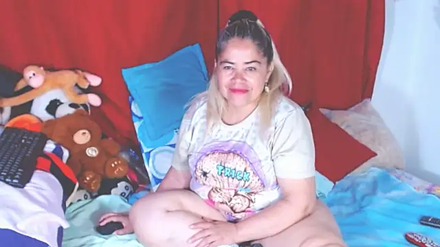 Snapshot of estrellita_fugaz16x chatting on 10-21-25, 11:59 estrellita fugaz16x online show from 10-21-25, 11:59