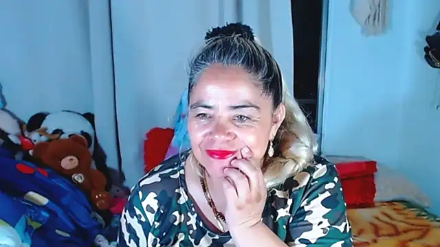 Snapshot of estrellita_fugaz16x chatting on 10-12-25, 11:28 estrellita fugaz16x online show from 10-12-25, 11:28