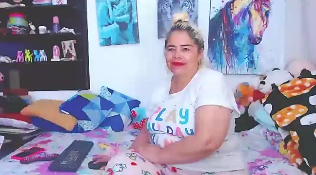 Snapshot of estrellita_fugaz16x chatting on 03-05-25, 02:14 estrellita fugaz16x online show from 03-05-25, 02:14