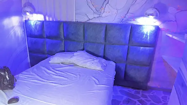 Snapshot of Maddysex_ chatting on 05-08-26, 11:36 Maddysex online show from 05-08-26, 11:36