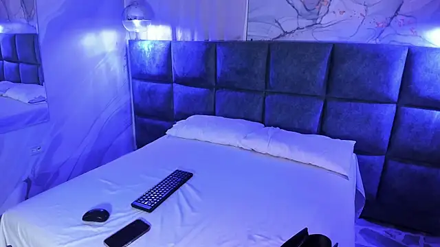 Snapshot of Maddysex_ chatting on 05-03-26, 11:15 Maddysex online show from 05-03-26, 11:15