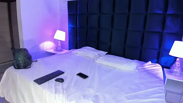 Snapshot of Maddysex_ chatting on 04-27-26, 11:52 Maddysex online show from 04-27-26, 11:52