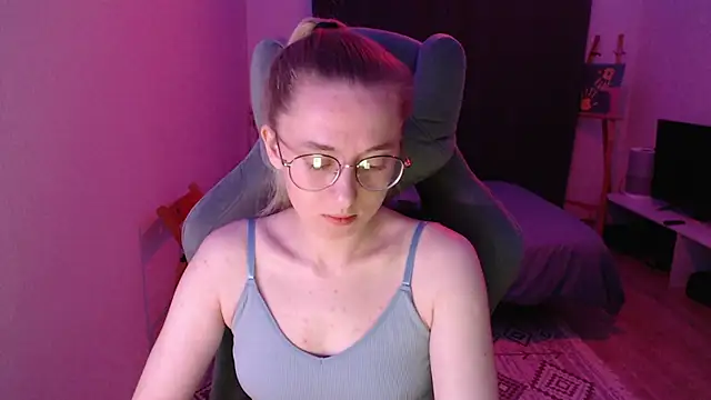 AnabelFrel online show from 09-18-25, 12:35