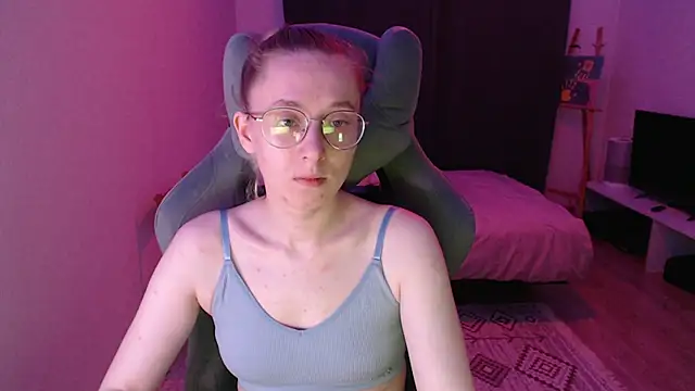 AnabelFrel online show from 10-12-25, 12:23