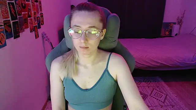 AnabelFrel online show from 03-08-26, 01:33