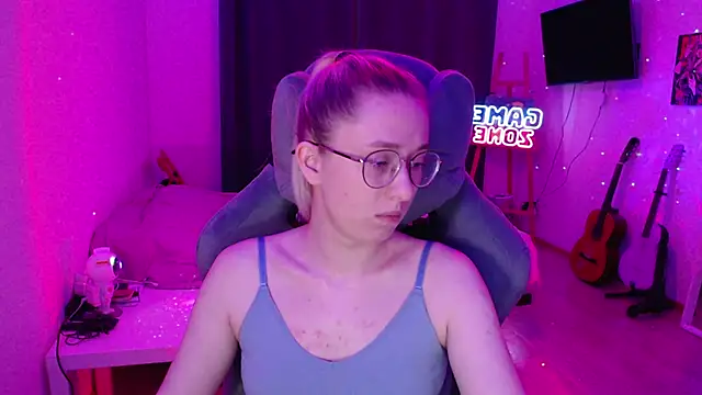 AnabelFrel online show from 12-15-24, 12:40