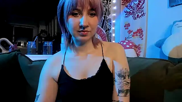 LedaBun online show from 03-01-26, 06:57