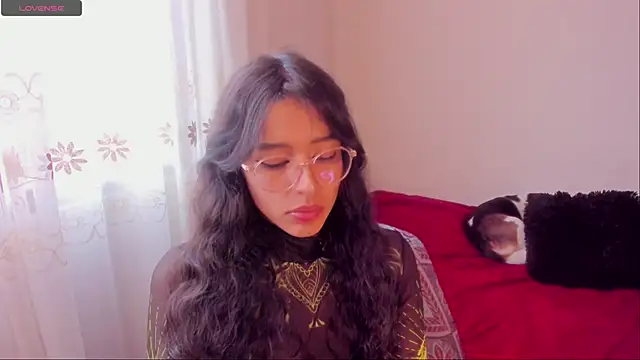 Snapshot of aluna_0310 chatting on 12-06-24, 09:51 aluna 0310 online show from 12-06-24, 09:51