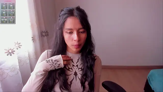 Snapshot of aluna_0310 chatting on 10-13-25, 07:15 aluna 0310 online show from 10-13-25, 07:15