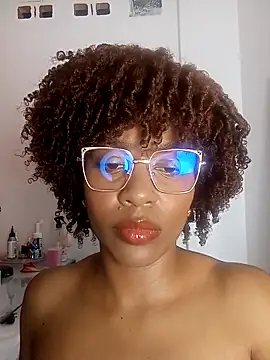 thaimy  online show from 04-12-26, 02:48