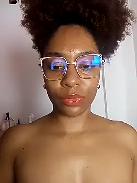 thaimy  online show from 04-11-26, 03:14