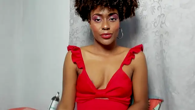 thaimy  online show from 11-04-25, 02:04