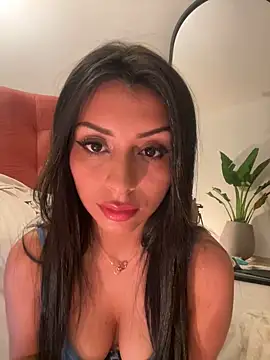 Snapshot of sweetAli_ chatting on 02-15-25, 09:16 sweetAli online show from 02-15-25, 09:16