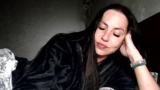 Snapshot of JulianaGold1 chatting on 05-24-26, 09:26 JulianaGold1 online show from 05-24-26, 09:26
