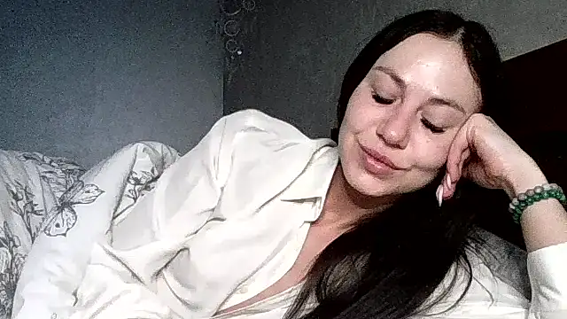 JulianaGold1 online show from 02-20-26, 05:37