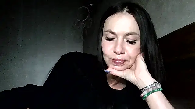 JulianaGold1 online show from 03-25-26, 05:23