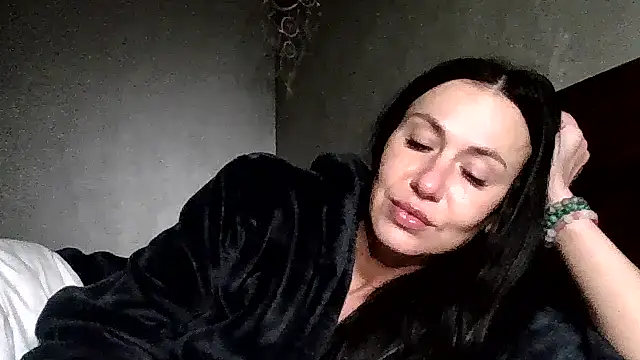 Snapshot of JulianaGold1 chatting on 04-30-26, 09:19 JulianaGold1 online show from 04-30-26, 09:19