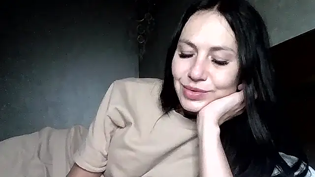 Snapshot of JulianaGold1 chatting on 04-22-26, 08:26 JulianaGold1 online show from 04-22-26, 08:26