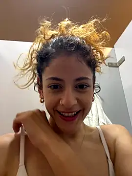 alana15 online show from 11-02-25, 02:22