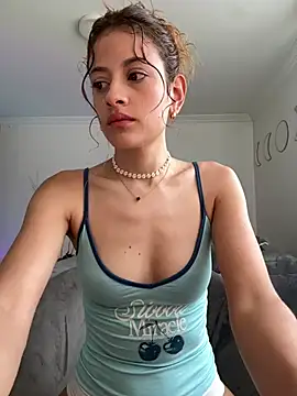 alana15 online show from 05-10-26, 01:25