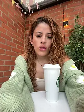alana15 online show from 06-10-26, 08:54