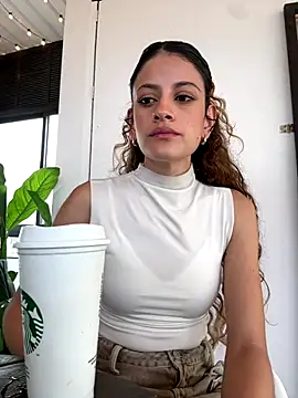 alana15 online show from 12-04-25, 09:14