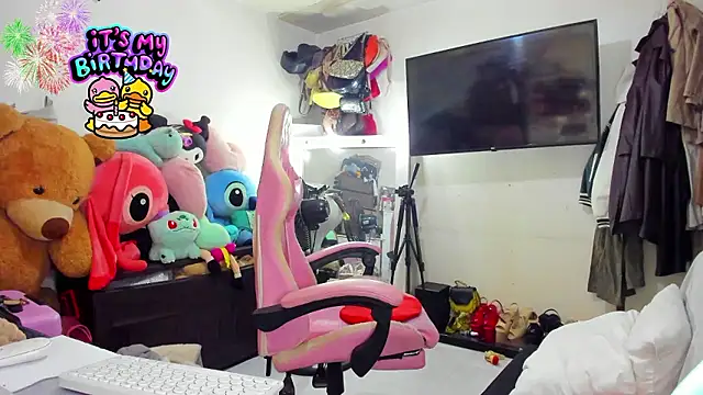 Snapshot of Lawrncesofiets chatting on 01-13-26, 06:01 Lawrncesofiets online show from 01-13-26, 06:01