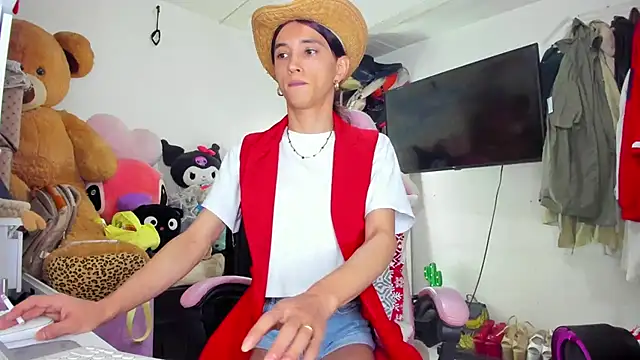 Snapshot of Lawrncesofiets chatting on 11-13-25, 05:50 Lawrncesofiets online show from 11-13-25, 05:50