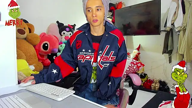 Snapshot of Lawrncesofiets chatting on 12-22-25, 05:46 Lawrncesofiets online show from 12-22-25, 05:46