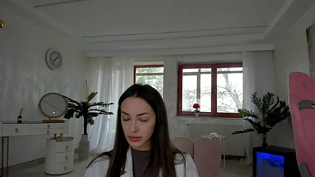 TiffanyHouston  online show from 03-17-25, 07:57