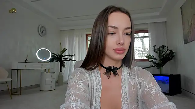 TiffanyHouston  online show from 03-17-25, 11:00