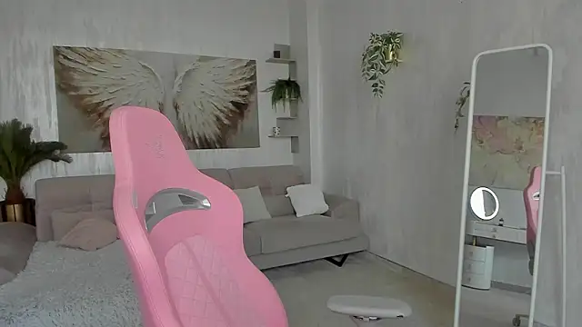 TiffanyHouston  online show from 03-17-26, 07:33