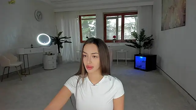 TiffanyHouston  online show from 02-03-25, 06:56