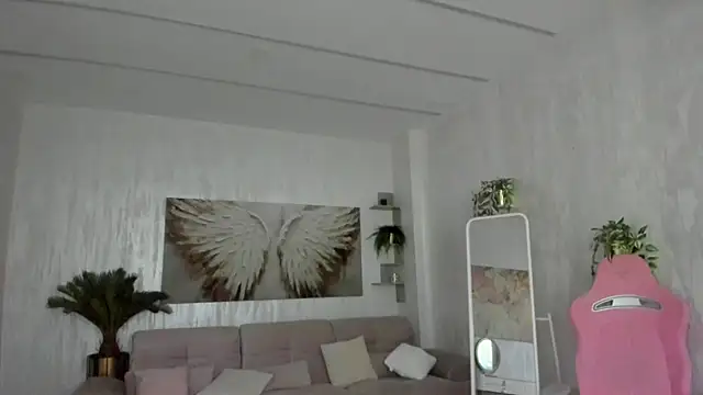Snapshot of TiffanyHouston_ chatting on 05-15-26, 06:22 TiffanyHouston online show from 05-15-26, 06:22
